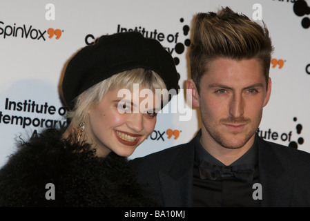 Londres 26 mars Pixie Geldof Pic montre Henry Holland participant à la soirée de gala pour la brasserie l'ICA London 26 mars 2009 Banque D'Images