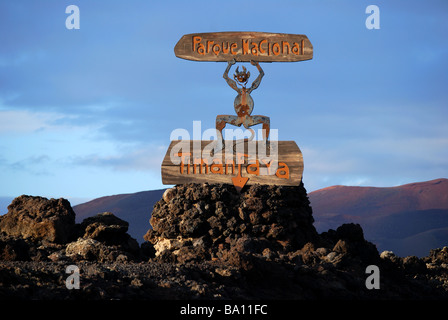 Panneau d'entrée, le Parc National de Timanfaya, Lanzarote, îles Canaries, Espagne Banque D'Images