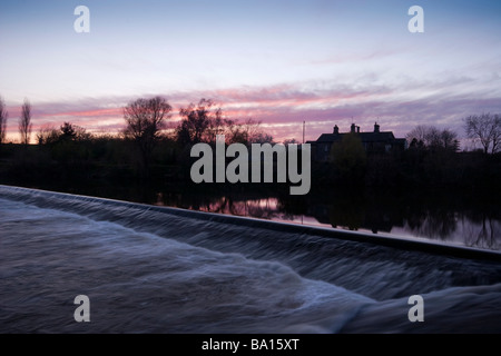 Severn Weir Coucher du Soleil Banque D'Images