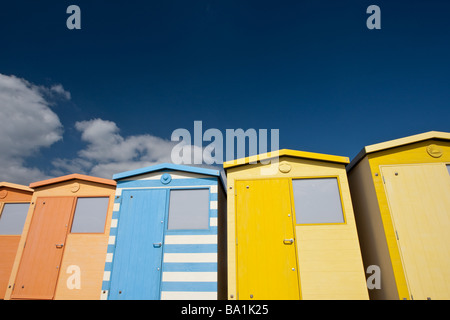 Cabines de plage de Seaford Seaford sur front de mer dans l'East Sussex, England UK Banque D'Images