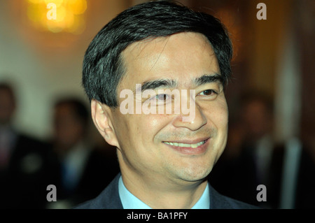 Le Premier ministre Abhisit Vejjajiva Banque D'Images