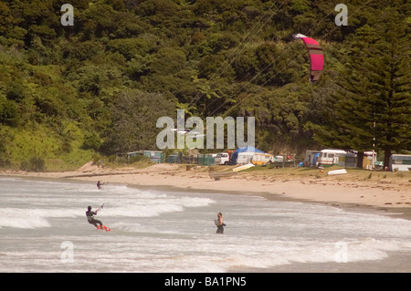 Le kite surf matauri bay New Zealand North Island northland Banque D'Images