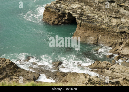Portreath, Cornwall, UK montrant rock formation Banque D'Images