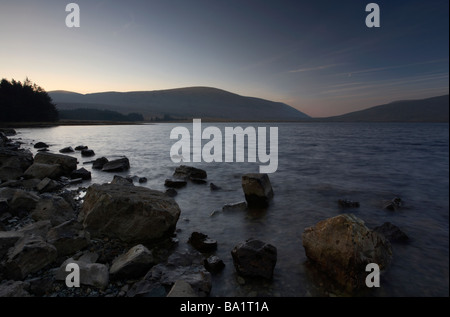 Spelga Dam au coeur des montagnes de Mourne Irlande du Nord uk Banque D'Images