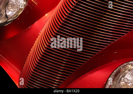 Les détails de la voiture classique rouge Banque D'Images