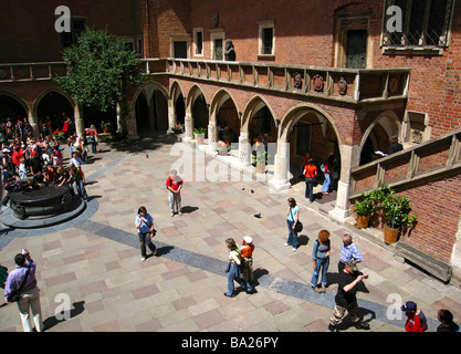 L'école la plus ancienne à Cracovie Pologne Collegium Maius Musée de l'Université Jagellonne cour intérieure de la Vieille Ville UNESCO Banque D'Images