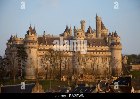 Château de Pierrefonds en France, utilisés dans la chaîne de télévision BBC série 'Merlin ' comme camelot, Banque D'Images