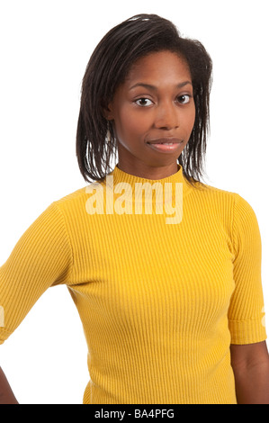 Jeune femme d'origine ethnique afro-américaine Studio Shot Portrait demi-longueur Banque D'Images