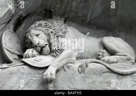 Le Monument du Lion (Allemand Löwendenkmal) ou le Lion de Lucerne est une sculpture à Lucerne, Suisse Banque D'Images