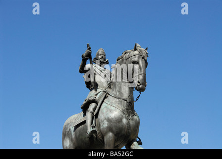 Statue du roi Philippe III, place du maire, Madrid, Espagne Banque D'Images