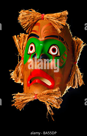 Masque de deuil par Sandy Johnson Premières Nations d'origine de l'artiste l'art autochtone Art Gallery à Port McNeill Le nord de Vancou Banque D'Images