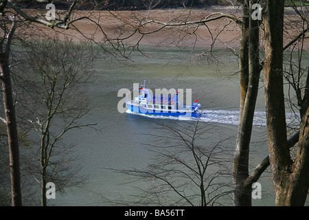 La Dartmouth à Greenway Quay ferry sur la rivière Dart près de Dittisham, Devon, Angleterre, Banque D'Images