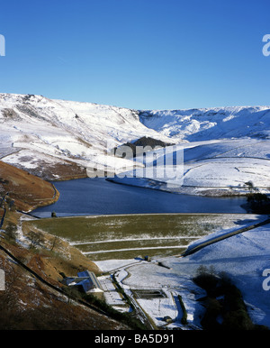 Kinder Kinder, réservoir d'hiver du Scoutisme, le Hayfield, Derbyshire, Angleterre Banque D'Images