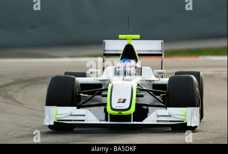 Jenson Button dans la Brawn GP BGP 001 Voiture de course de Formule 1 au cours des séances d'essai en mars 2009 Banque D'Images