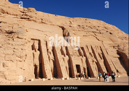 L'Egypte Abou Simbel Temple pour épouse de Ramsès Néfertari exterior Banque D'Images