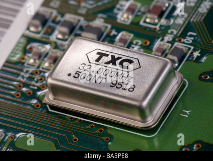 Oscillateur à quartz de 32 MHz Banque D'Images