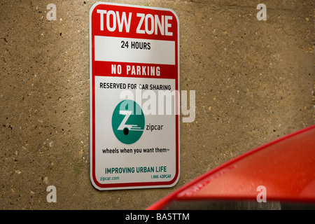 Un espace de stationnement gratuit réservé à Zipcar Foggy Bottom. Washington DC, United States of America Banque D'Images