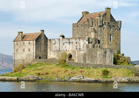 L'île d'Eilean Donan Castle sur le Loch Duich à Dornie, Wester Ross Highlands écossais 2335 SCO Banque D'Images