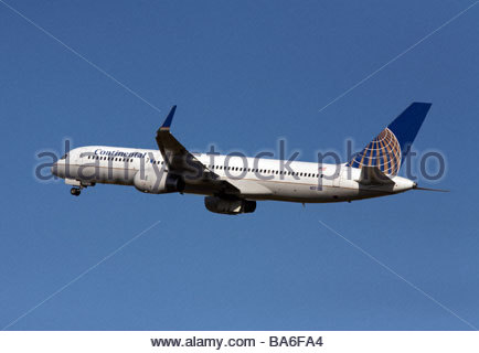 Continental Airlines Boeing 757 peu après le décollage du vol Banque D'Images