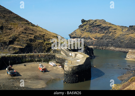 L'entrée du port à boscastle à Cornwall uk Banque D'Images