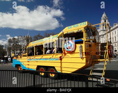 Le duck tour bus. London England UK. Banque D'Images