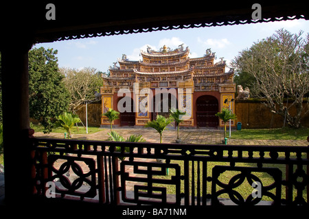 Hien Nhan Embarquement dans la Citadelle impériale de Hue Vietnam Banque D'Images