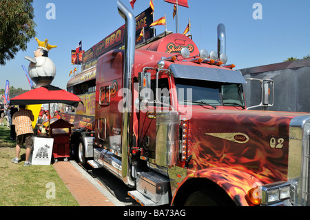 American style gros camion servant de cuisine, grill et de l'alimentation stand Banque D'Images