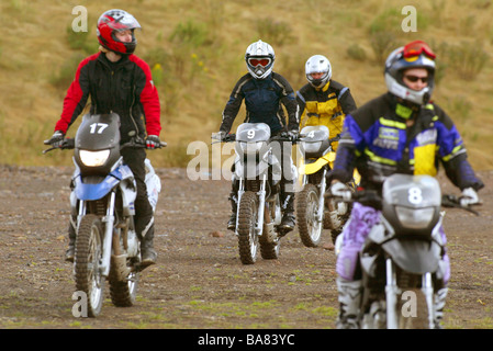 BMW moto hors route - formation de galles. Banque D'Images