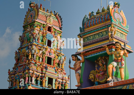 Periayamman Pondicherry Tamil Nadu Inde Temple Banque D'Images