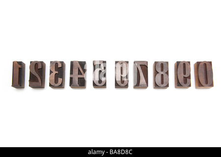 La typographie en bois bloque isolated on a white background studio Banque D'Images