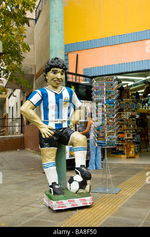 Joueur de football sculpture à Buenos Aires Banque D'Images