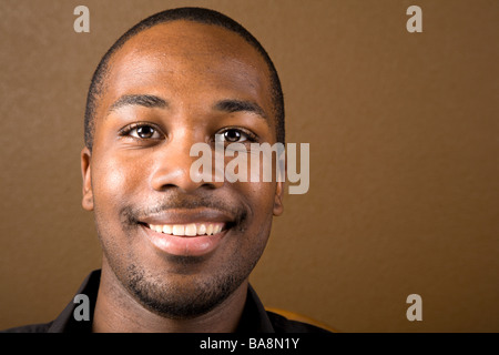 Jeune noire homme Banque D'Images