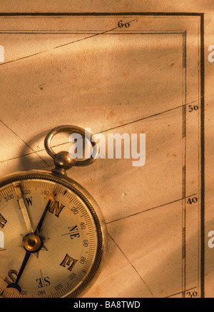 Close up of antique carte et boussole Banque D'Images