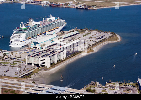 Les navires de croisière dans le port à Port Canaveral, Cocoa Beach, Floride Banque D'Images