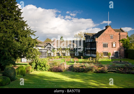 Gawsworth Old Hall, Gawsworth, près de Macclesfield, Cheshire, England, UK Banque D'Images