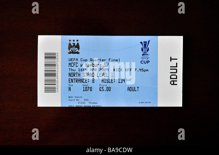 Le club de football Manchester City contre Hambourg sv uefa cup trimestre final du billet Banque D'Images