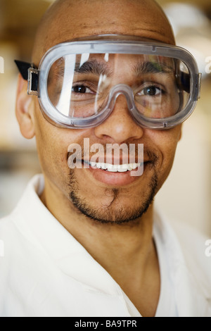 Un chercheur dans un laboratoire, en Suède. Banque D'Images