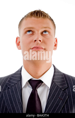 Jeune homme regardant vers le haut Banque D'Images