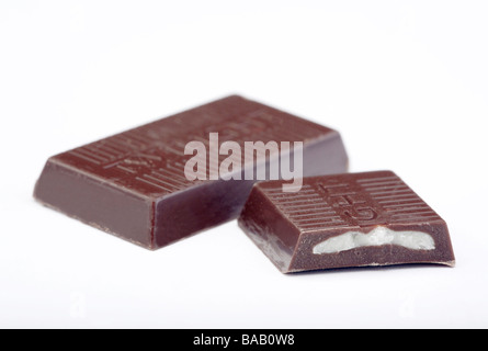 Terry's Twilight fondant menthe chocolats noirs Banque D'Images