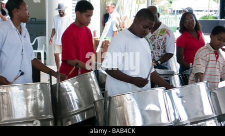 Le steel band SB Jam Musik Festival Gustavia St Barts Banque D'Images