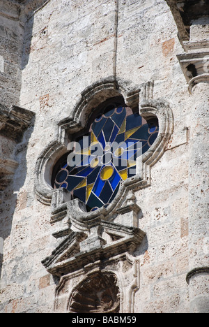 La fenêtre de verre close up de la cathédrale de San Cristobal dans la Vieille Havane, Cuba Banque D'Images