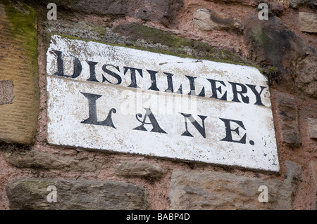 2009 Old street sign in Kelso Scotland Distillery Lane la rue aucun existe à tous les Banque D'Images