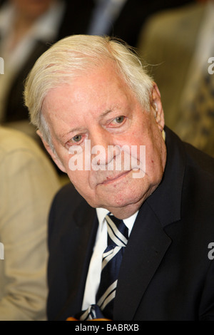 L'ancien chancelier fédéral allemand, Helmut Schmidt Banque D'Images