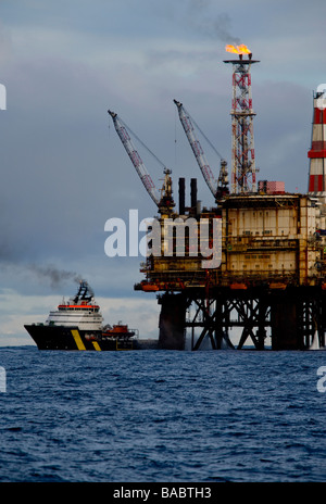 Plate-forme pétrolière Magnus Banque D'Images