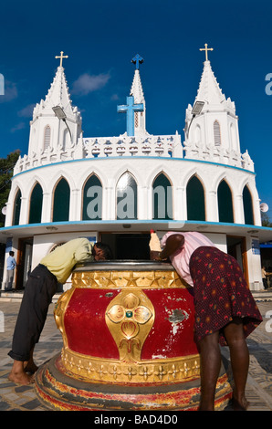 Our Lady's Tank au Sanctuaire Basilique Velankanni Tamil Nadu Inde Banque D'Images