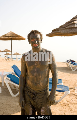 Les touristes à la mer Morte, Marriott Dead Sea Resort, Jordanie Banque D'Images