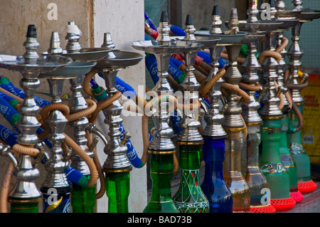 Shisha Pipes, scène de rue de Dubaï Banque D'Images