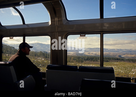 Passager du train à la gare de fenêtre de voiture à paysages de l'ouest des États-Unis Banque D'Images