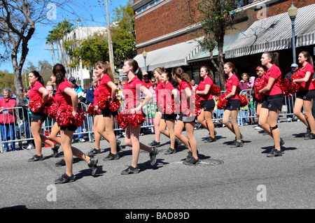 High School de majorettes Strawberry Festival Parade Plant City en Floride Banque D'Images