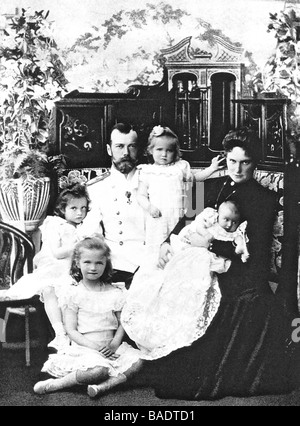 TSAR russe Nicolas II et sa famille en 1904 Banque D'Images